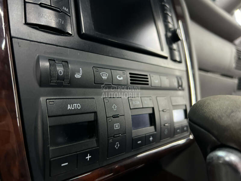 Audi A8 A8 D2 quattro