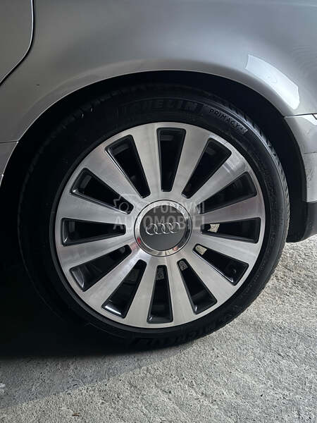 Audi A8 A8 D2 quattro