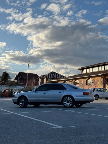 Audi A8 A8 D2 quattro