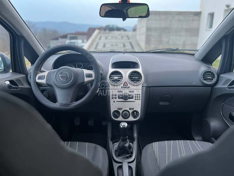 Opel Corsa D 