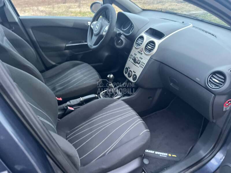 Opel Corsa D 