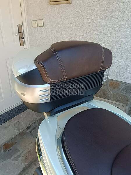 Piaggio X10 350 Excutive