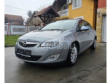 Opel Astra J 1.6