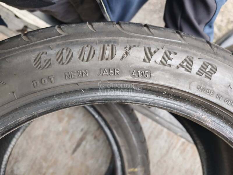 Goodyear 255/40 R18 Letnja