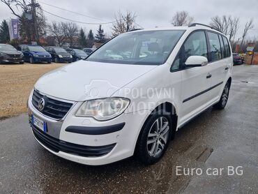 Volkswagen Touran A K C I J A