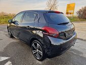Peugeot 208 GT line F U L