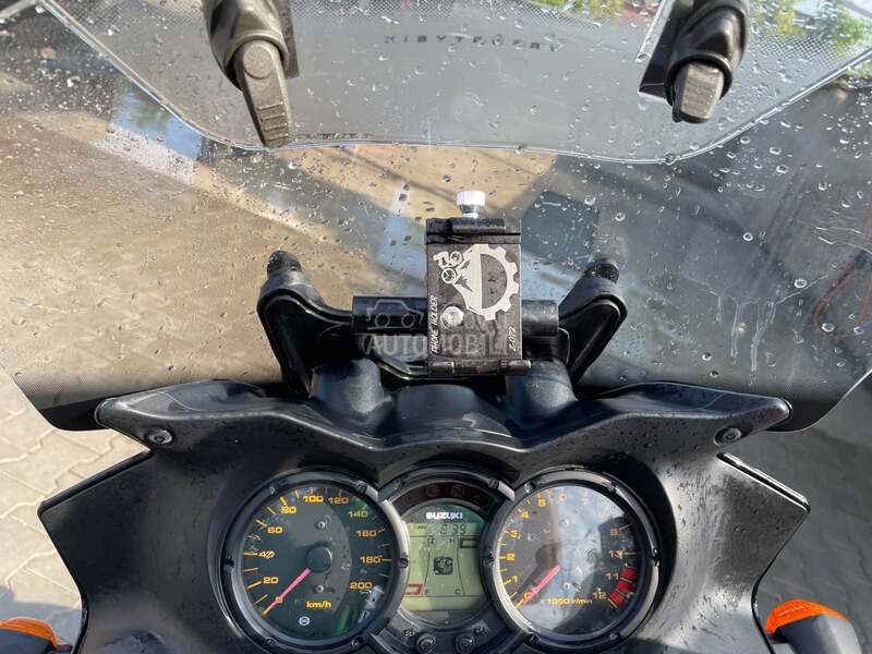 Suzuki V-Strom 650