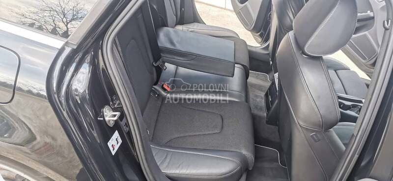 Audi A4 2.0 TDI S line//CH