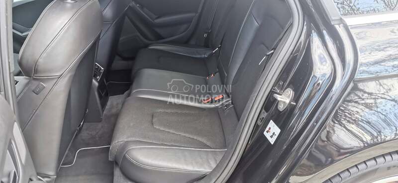 Audi A4 2.0 TDI S line//CH