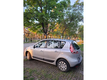 Renault Scenic 1.5 DCI