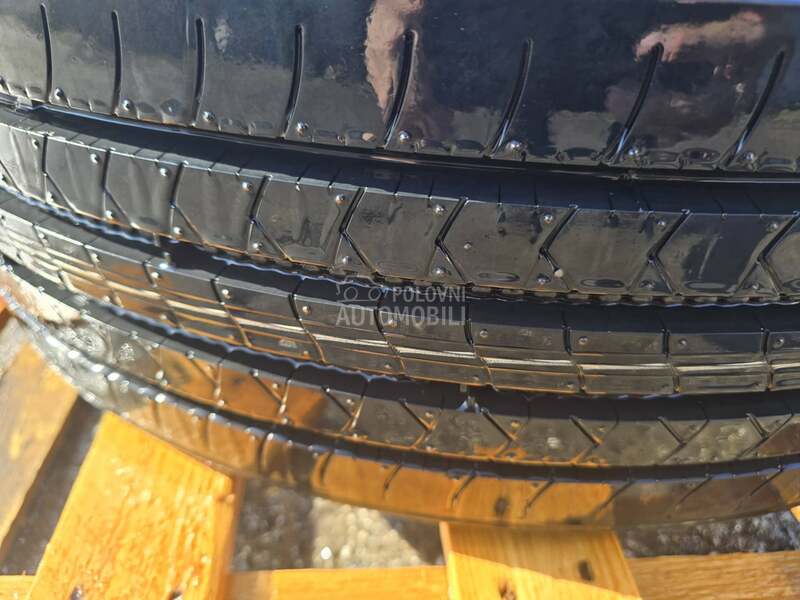 Firestone 215/75 R17.5 Sve sezone