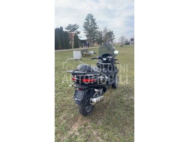 Piaggio Mp3 500 B kat