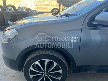 Krilo levo sivo KADG za Nissan Qashqai od 2006. do 2013. god.