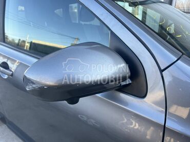 Retrovizor desni sivi KADG za Nissan Qashqai od 2006. do 2013. god.