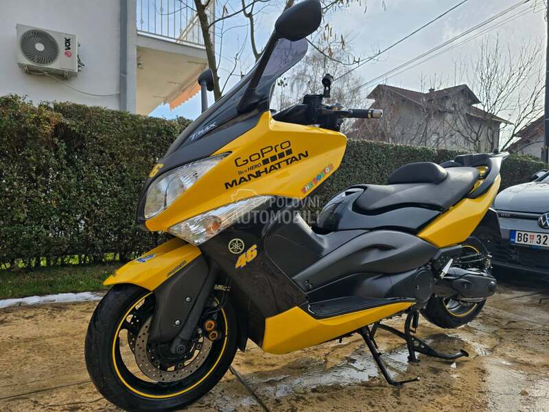 Yamaha T-max
