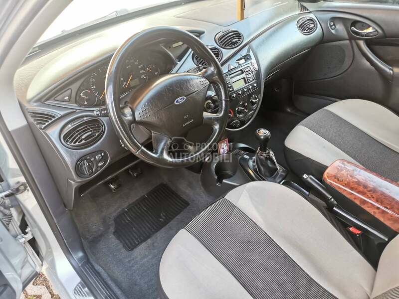 Ford Focus 1.8