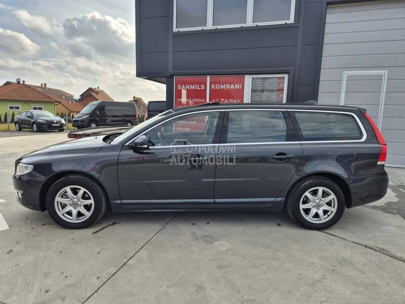 Volvo V70 