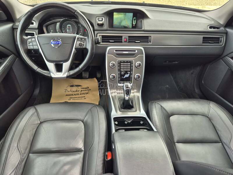 Volvo V70 