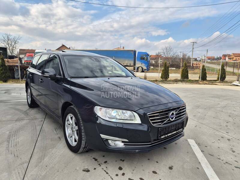Volvo V70 