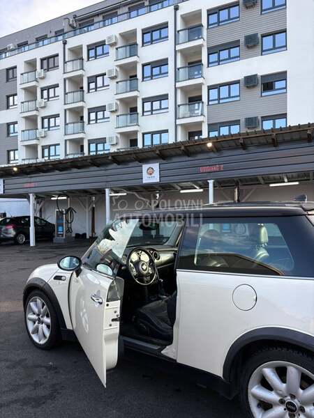 MINI Cooper 1.6