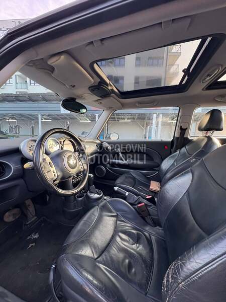 MINI Cooper 1.6