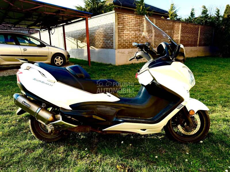 Suzuki burgman