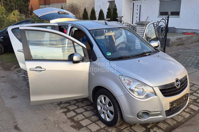 Opel Agila 