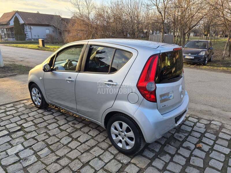 Opel Agila 