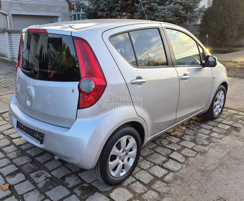 Opel Agila 