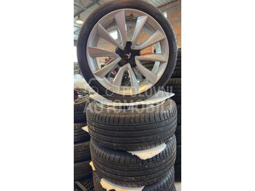 Aluminijumske felne Tesla PERFORMANCE 19" 5 x 114.3