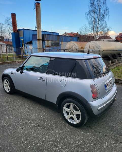 MINI Cooper 1.6