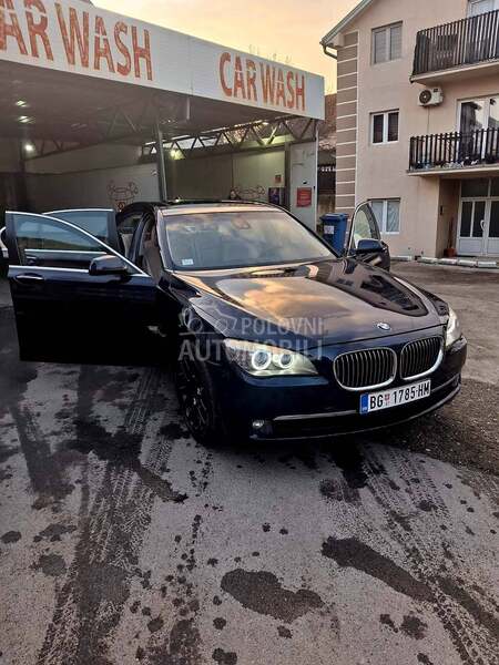 BMW 730 