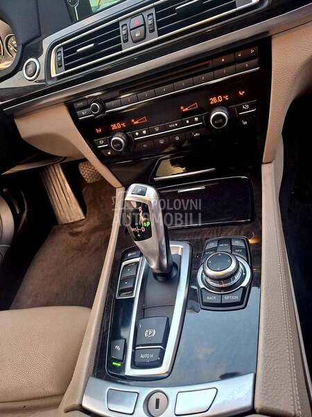 BMW 730 