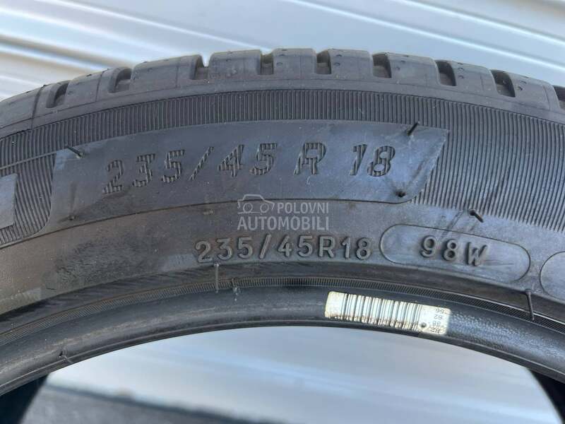Michelin 235/45 R18 Letnja