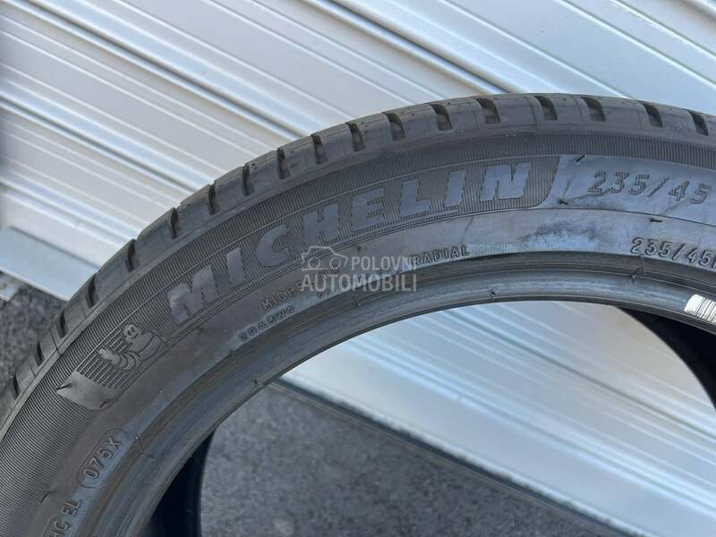 Michelin 235/45 R18 Letnja