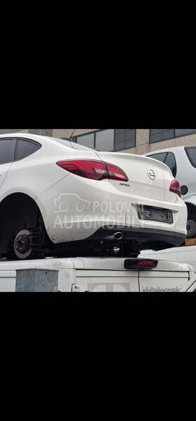 Delovi za Opel Astra J 2012. god.