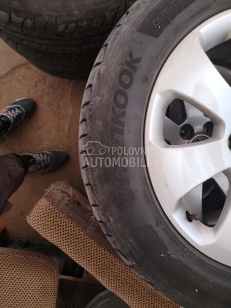 Hankook 225/55 R17 Letnja