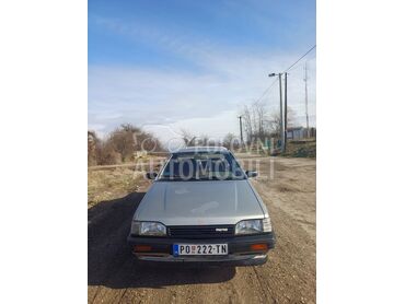 Mazda 323 
