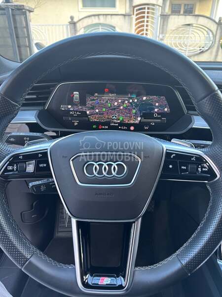 Audi e-tron e tron 55 S line