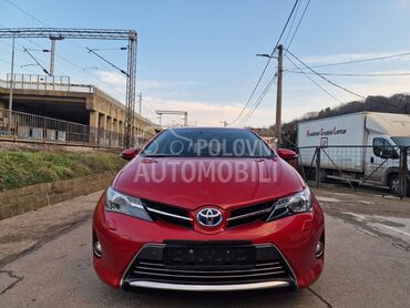Toyota Auris 1.8 CVT HSD LINEASOL