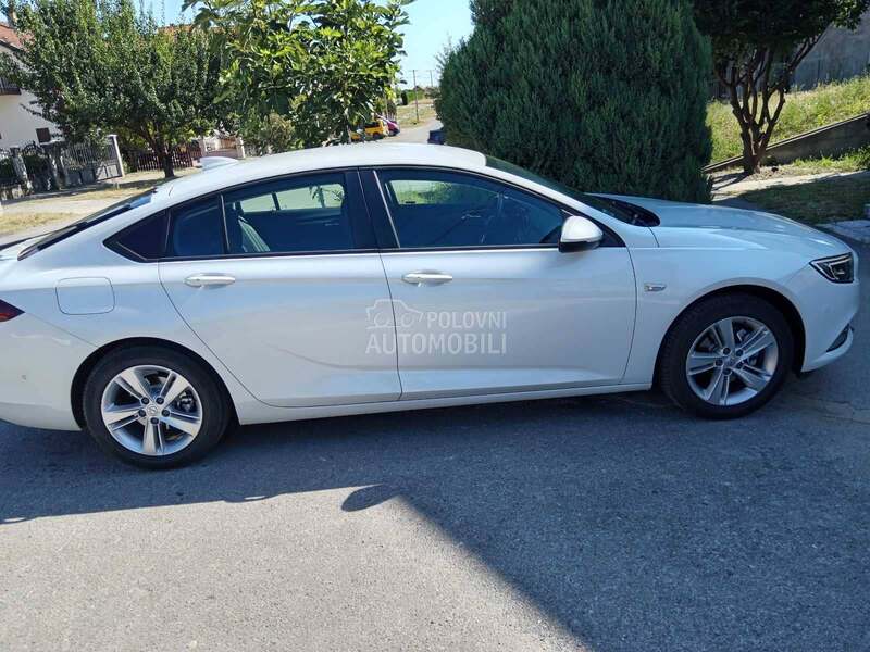 Opel Insignia 1.6 CDTI