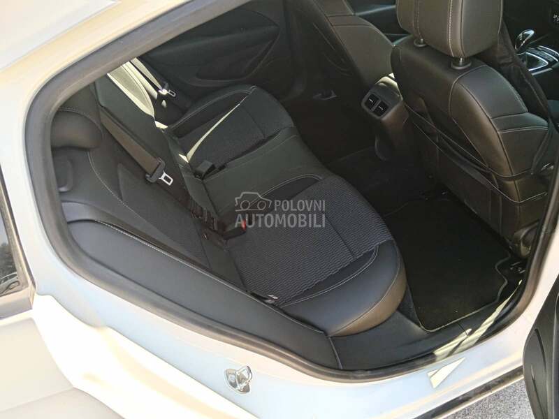 Opel Insignia 1.6 CDTI