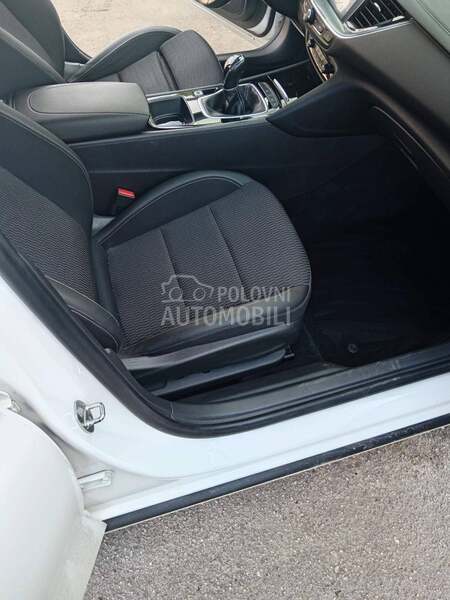 Opel Insignia 1.6 CDTI