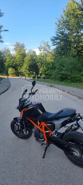 KTM duke A2 690