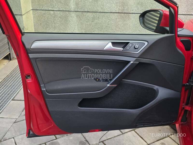 Volkswagen Golf 7 DSG/R-line