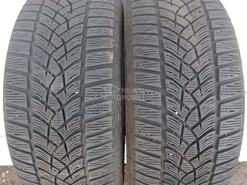 Goodyear 215/55 R16 Zimska