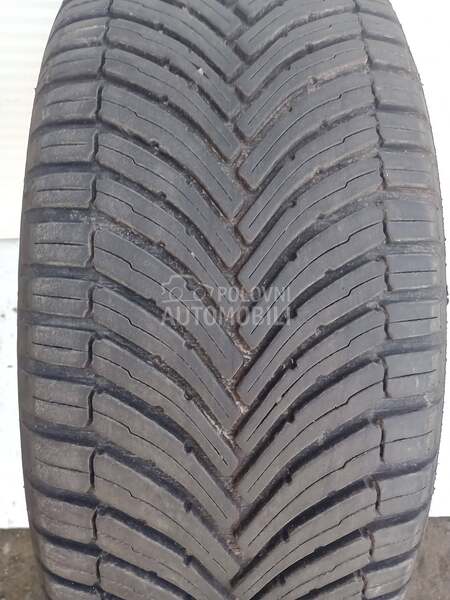 Bridgestone 215/55 R17 Zimska