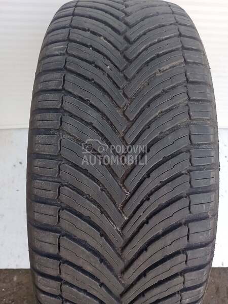 Bridgestone 215/55 R17 Zimska