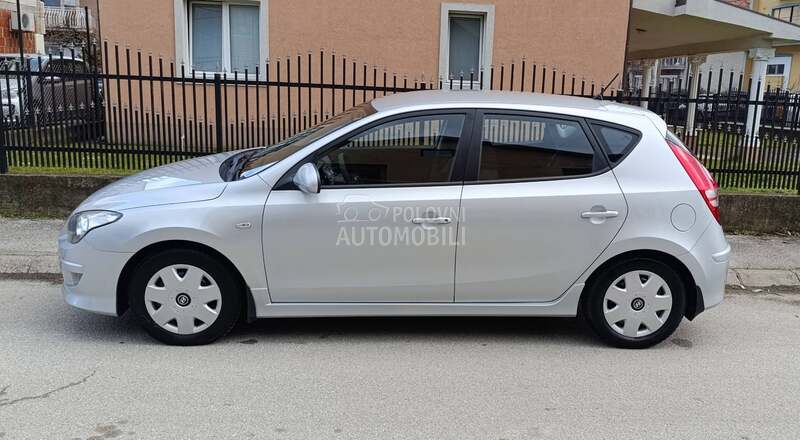 Hyundai i30 1.4 restyle