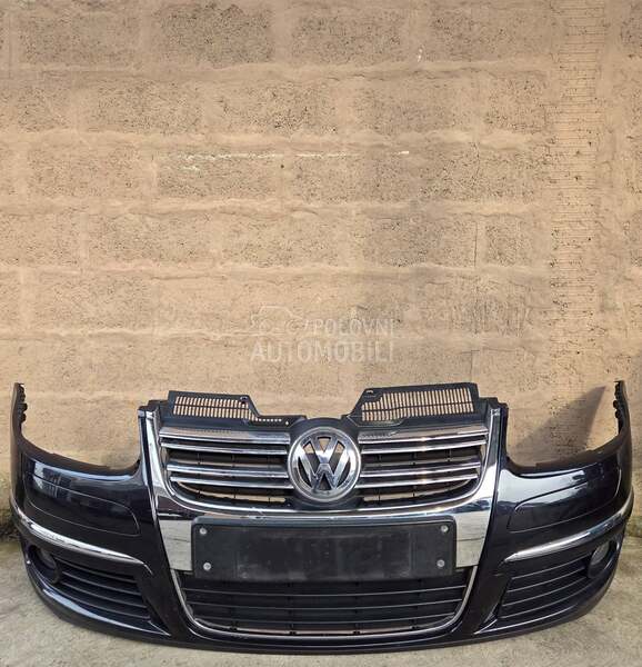 Prednji branik karavan